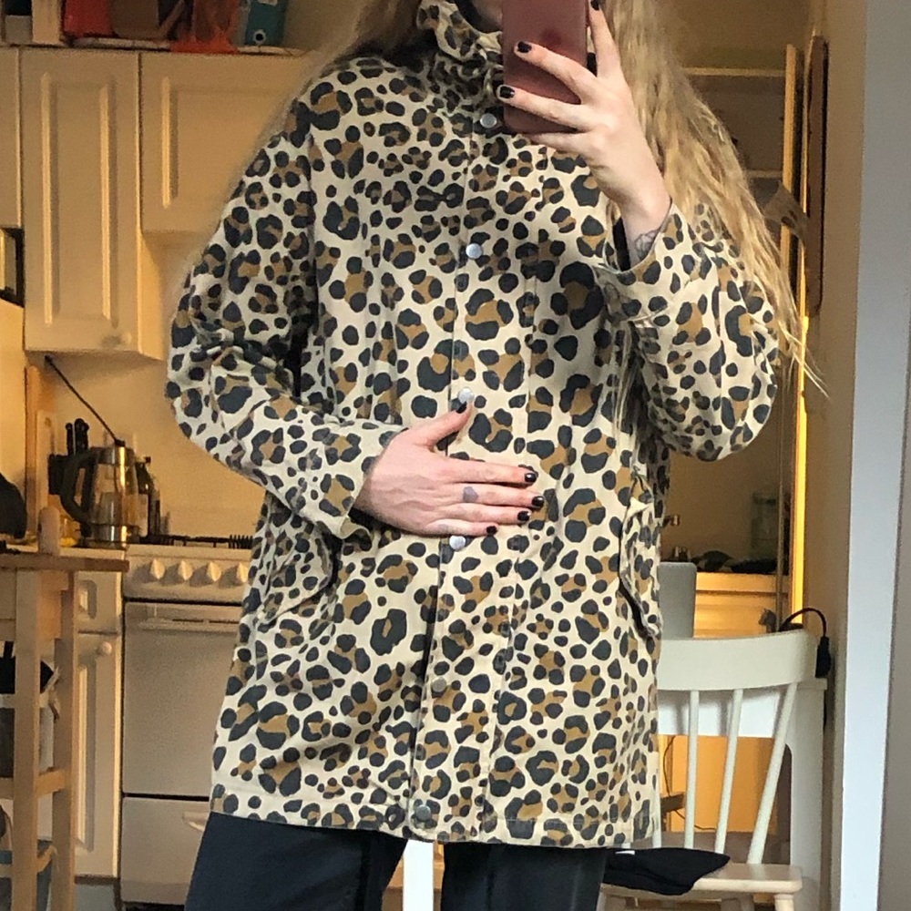 TOPSHOP LEOPARD PRINT COAT